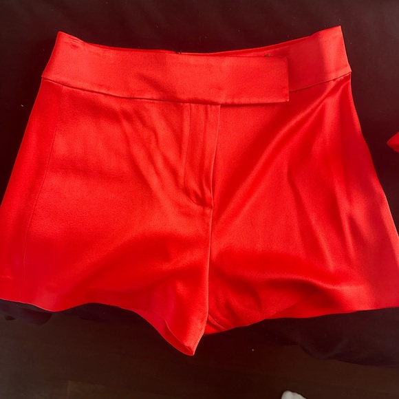 Never worn with tags Alice and Olivia satin shorts - Picture 2 of 3